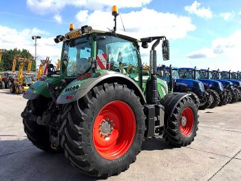 FENDT 724 S4 PROFI PLUS DESIGN LINE